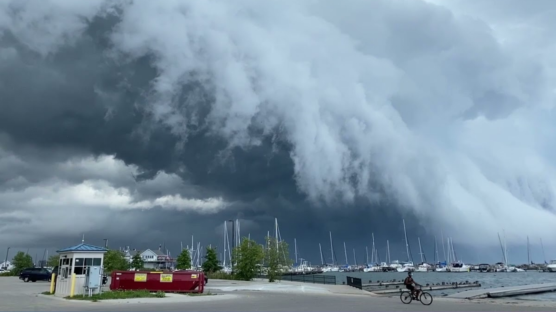 Fotoğraf Çekmeyi Bırakıp Eve Koşun! Geleceği Haber Veren Bulut 3