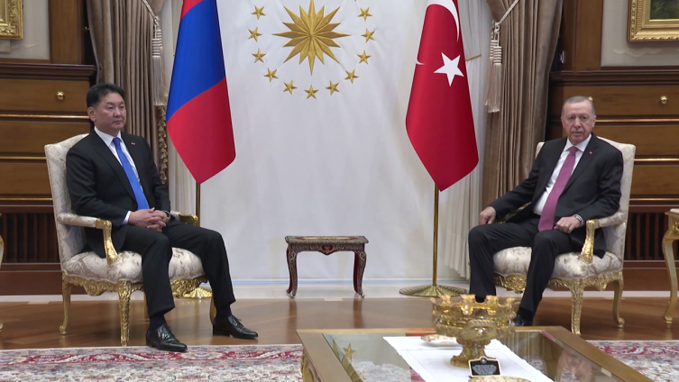 Moğolistan Cumhurbaşkanı Ukhnaa Ankara'da3