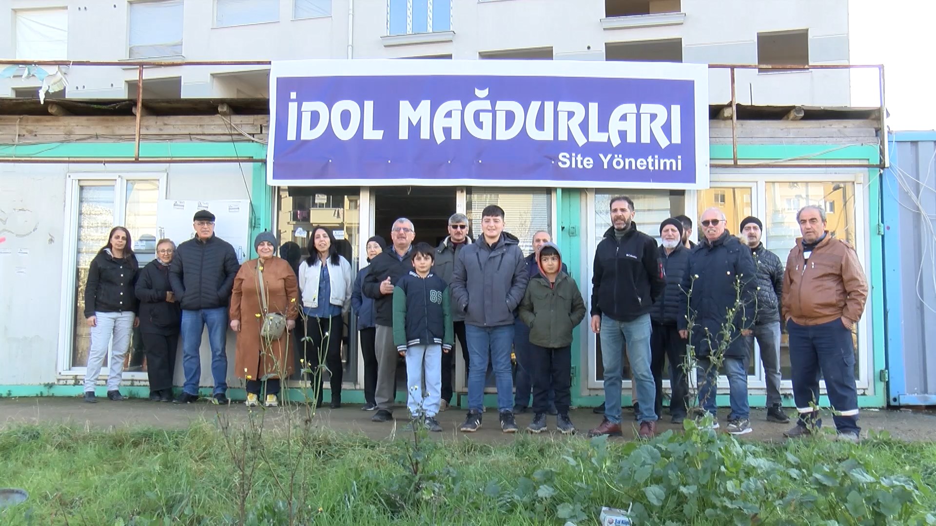 Bitmeyen inşaatın mağdurlarına bir de CHP'li Tuzla Belediyesi darbe vurdu: Çıkın!