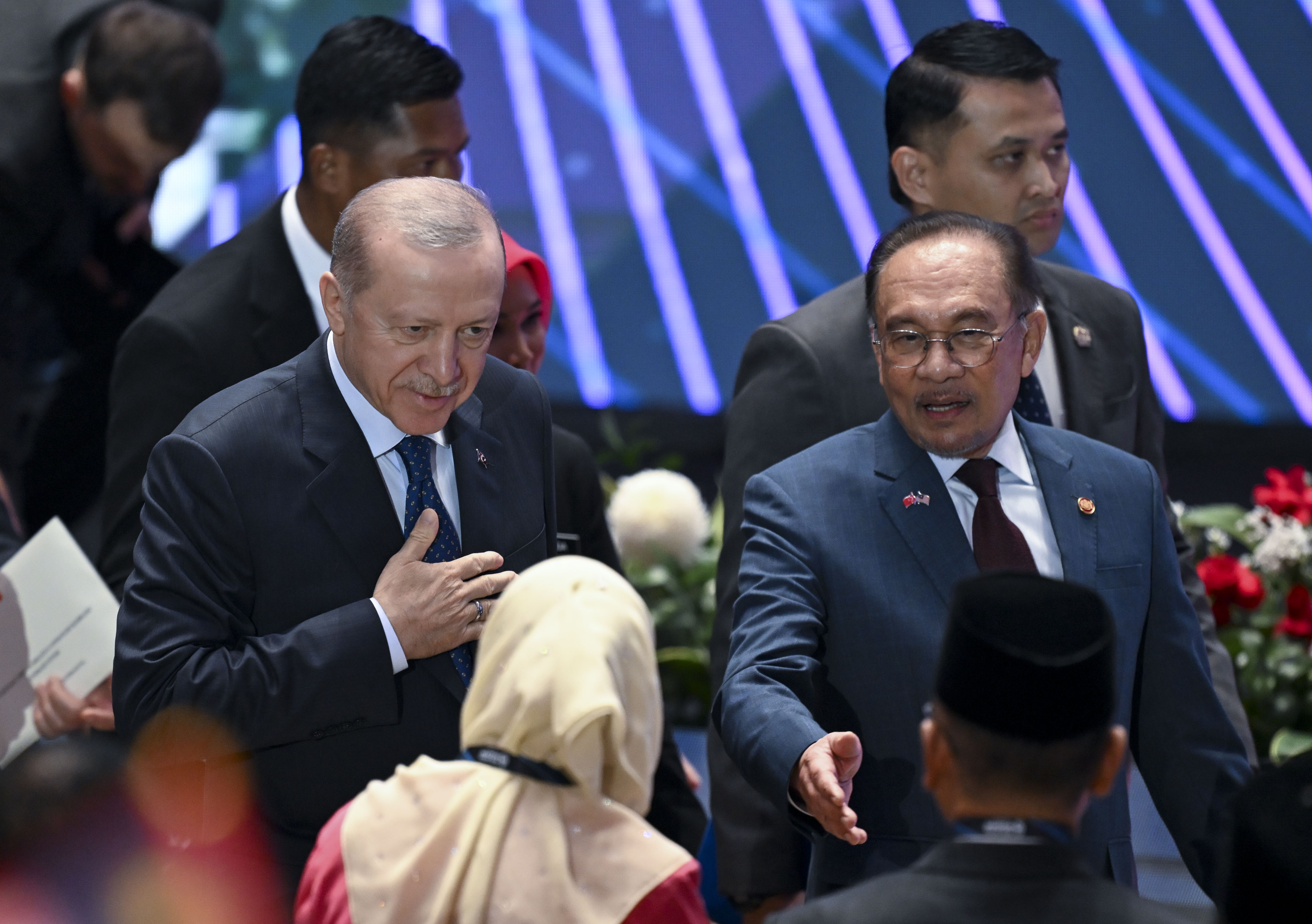 Aa 20250210 37008429 37008420 Cumhurbaskani Erdogan Malezyada (1)