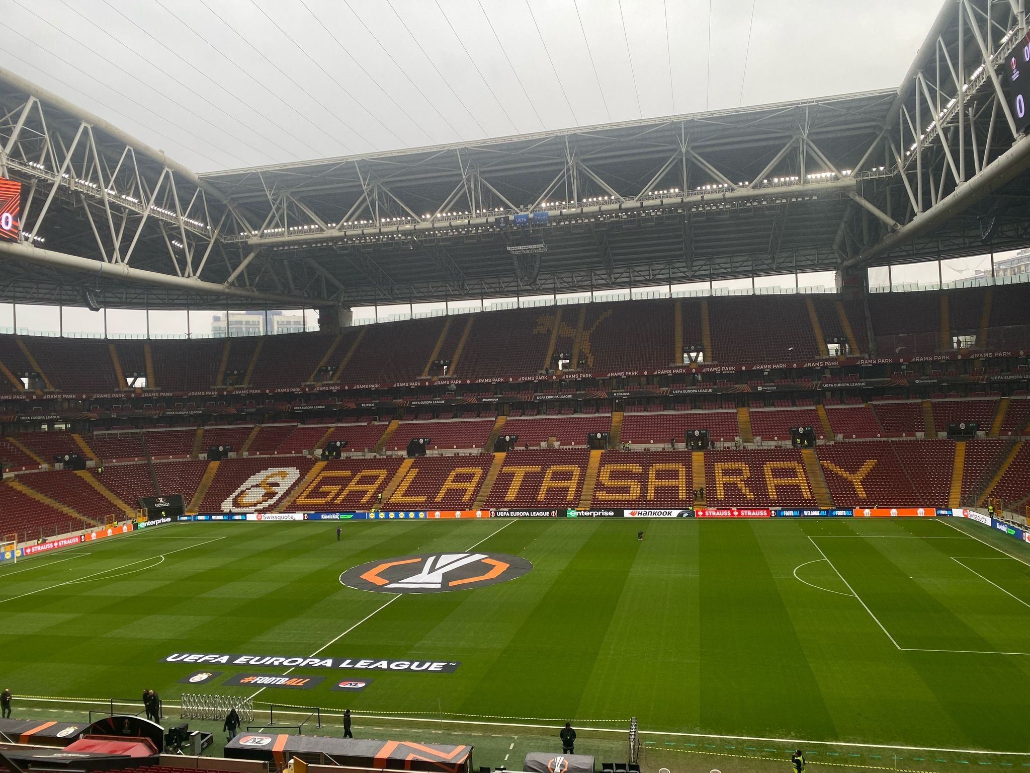 Galatasaray Az Alkmaar Maci Once (1)