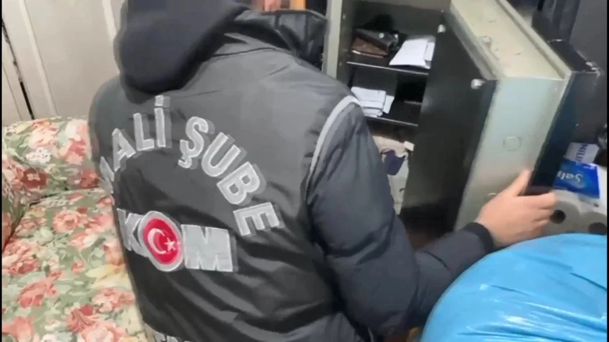 Kapalıçarşı'da Kara Para Aklama Operasyonu 40 Gözaltı2