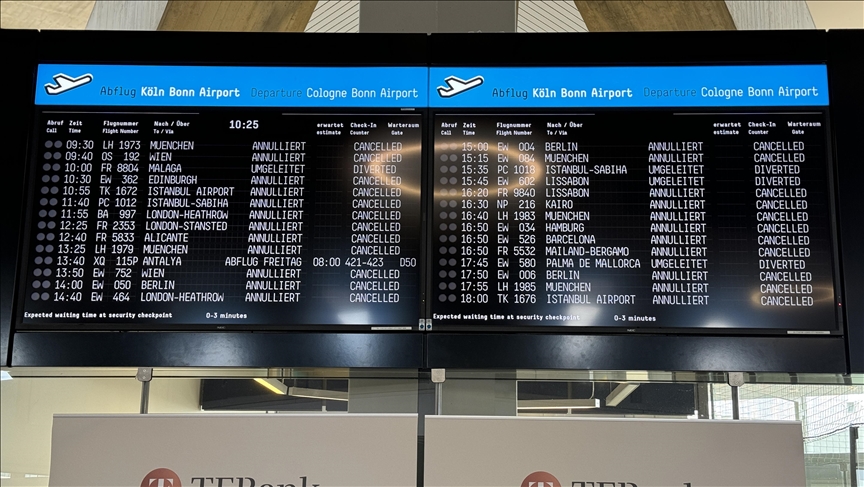 Almanya'nın Hamburg Havalimanı'nda Grev Nedeniyle Tüm Uçuşlar Iptal Edildi