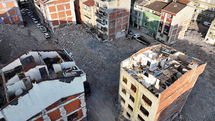 Bayrampaşa'da Tamamlanmayan Kentsel Dönüşüm Sahası