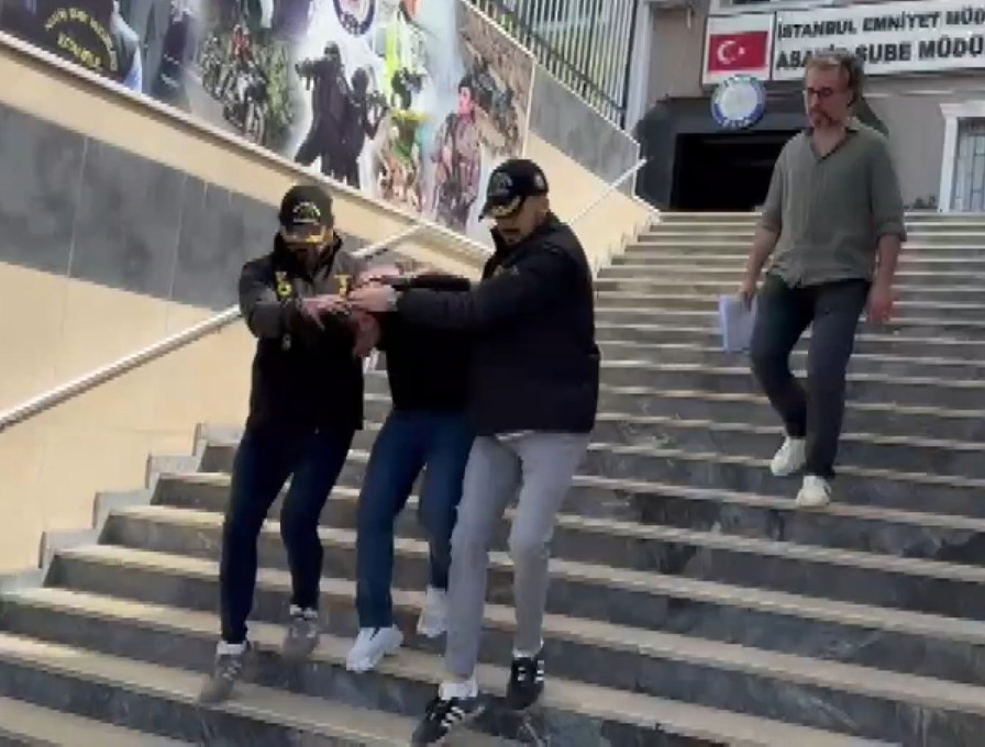 I S T A N B U L B U Y U K C E K M E C E D E C I N A Y E T K A T I 613012 181452