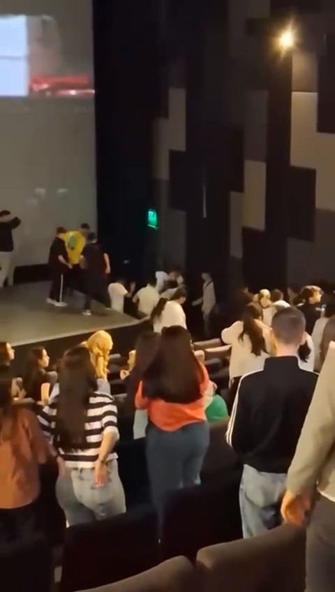 I S T A N B U L G A Z I O S M A N P A S A’ D A R A P C I C A K A L 612876 181417