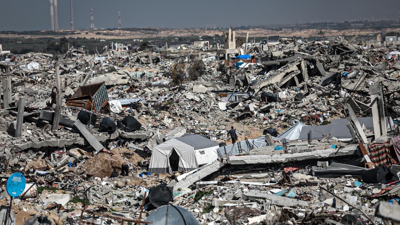 İsrail'in Gazze'deki Saldırılarında Ölenlerin Sayısı 48 Bin 458'E Yükseldi