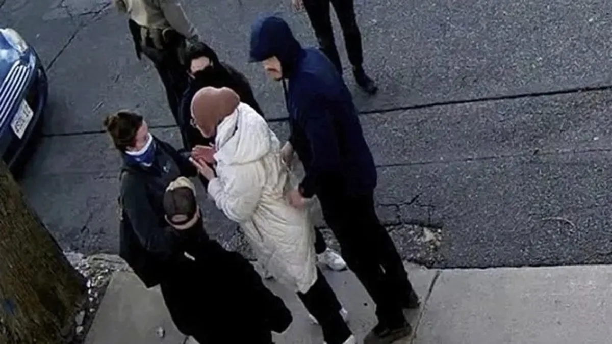 Abd'li Kongre Üyesi Rümeysa Öztürk Gözaltında 3 Kez Astım Krizi Geçirdi2