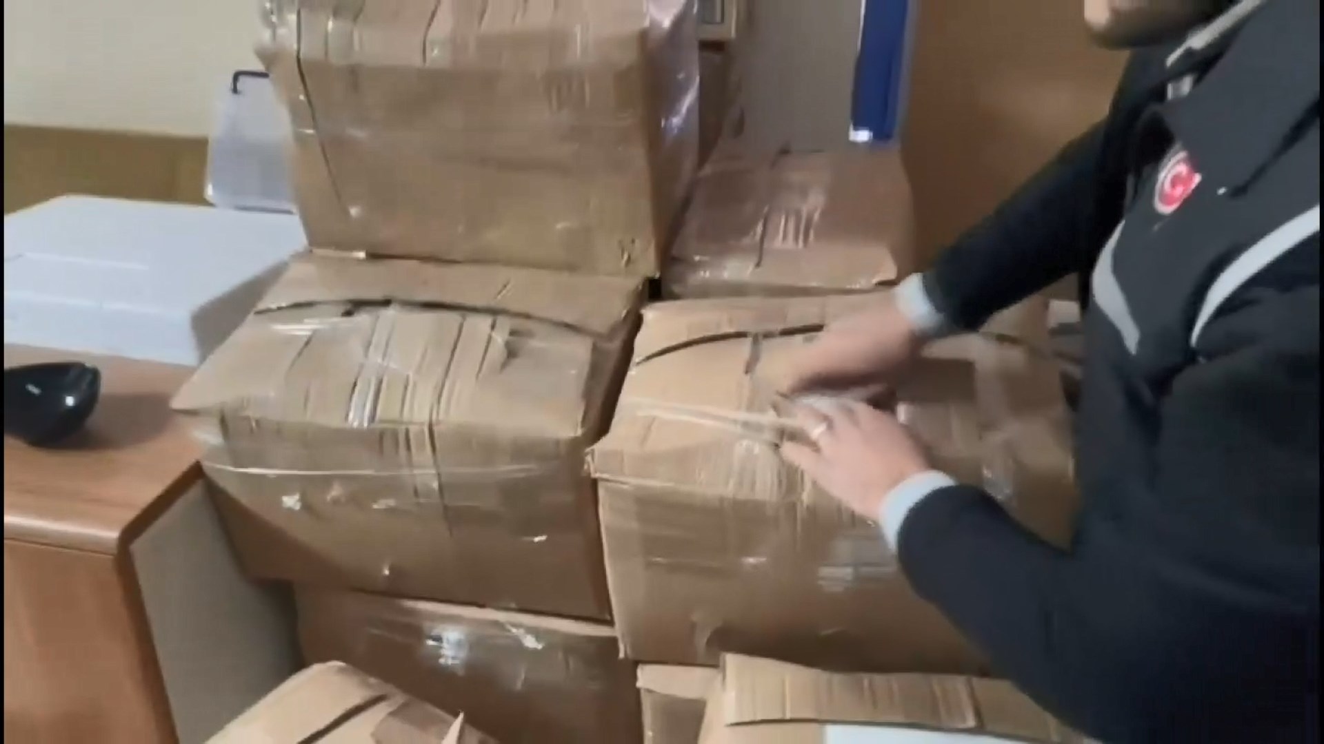 I S T A N B U L I S T A N B U L D A K A C A K I L A C O P E R A S Y 671232 198816