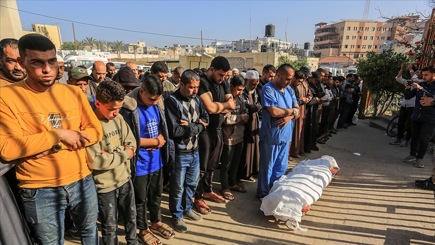 İsrail'in Gazze'nin Han Yunus Bölgesine Saldırılarında 7 Filistinli Hayatını Kaybetti