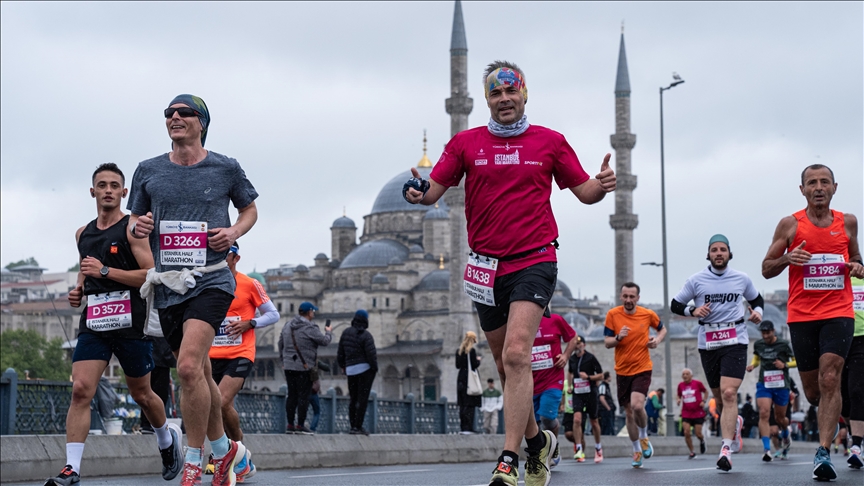 İstanbul'da Yarın Bazı Yollar Trafiğe Kapatılacak