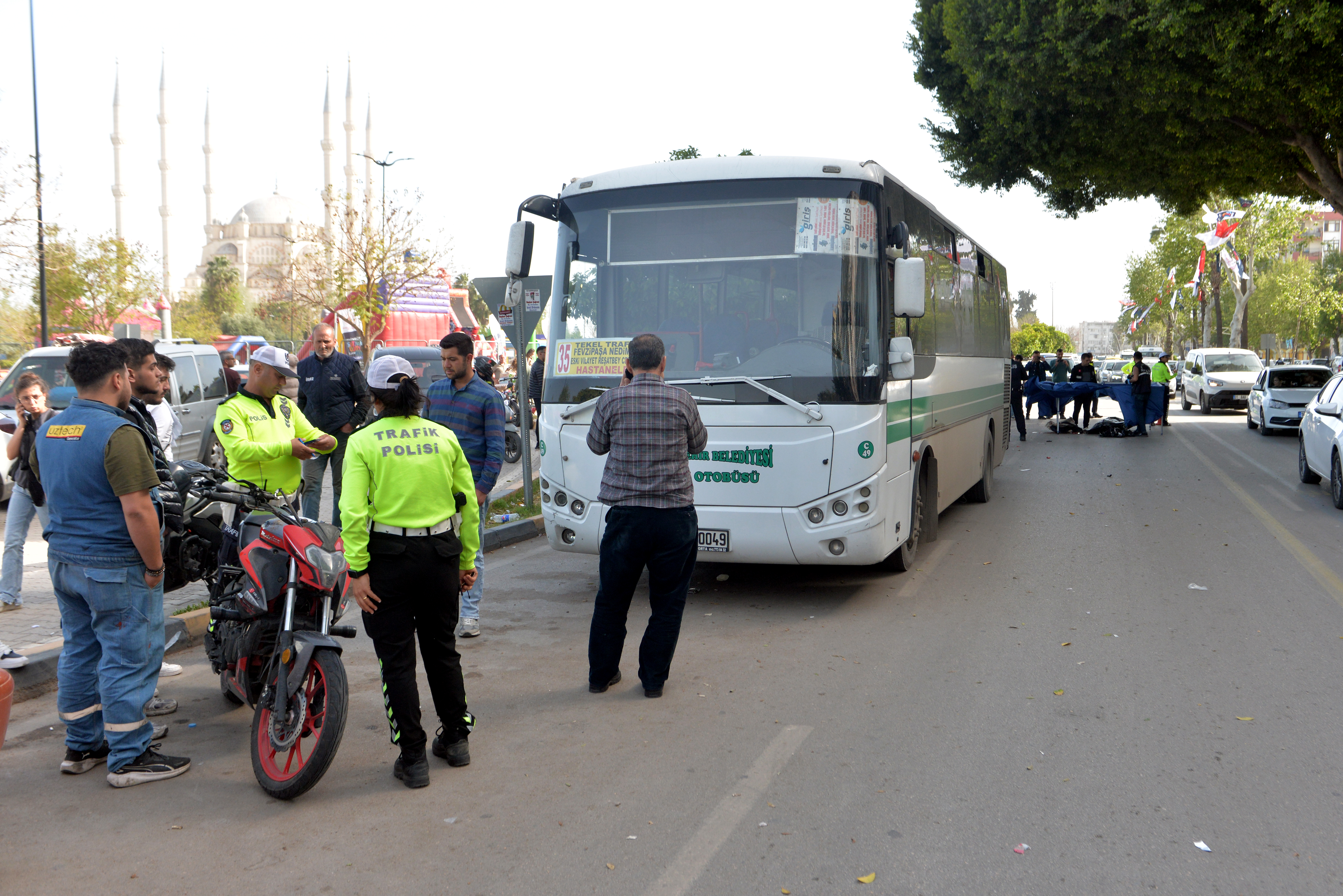 K A R N A V A L Y O L U N D A K A Z A G A M Z E N U R O L D U S 650330 192676