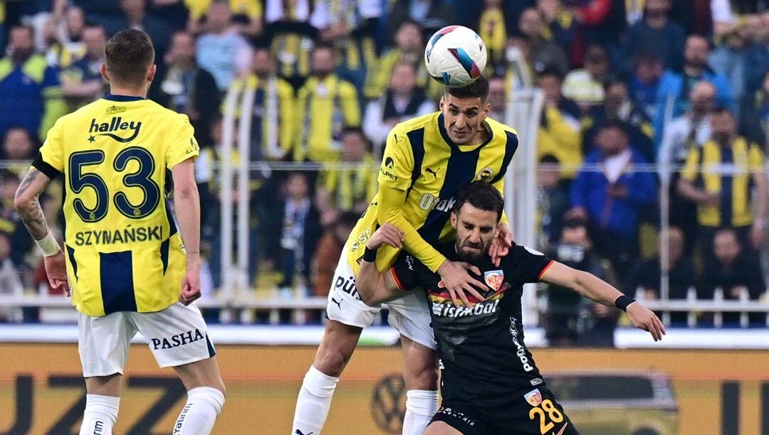 Zirve Yarışı Kızıştı İşte Galatasaray Ve Fenerbahçe'nin Kalan Maçları!3