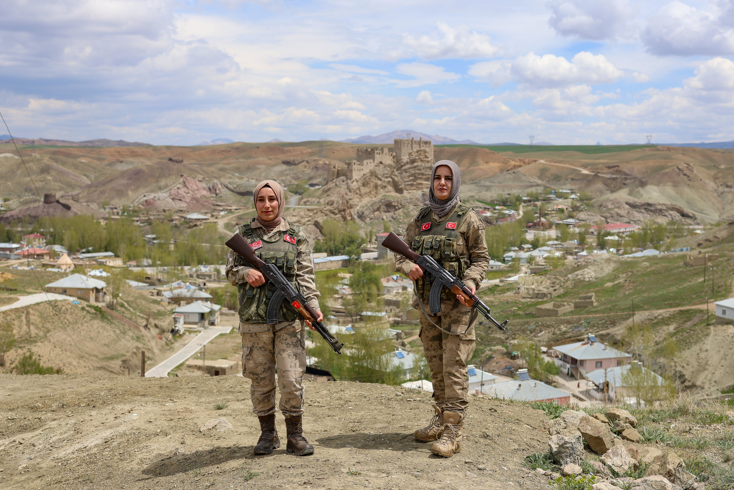 A A 20250511 37913344 37913328 G U V E N L I K K O R U C U S U A N N E S I L A H A R K A D A S L A R I Y L A V A T A N N O B E T I N D E