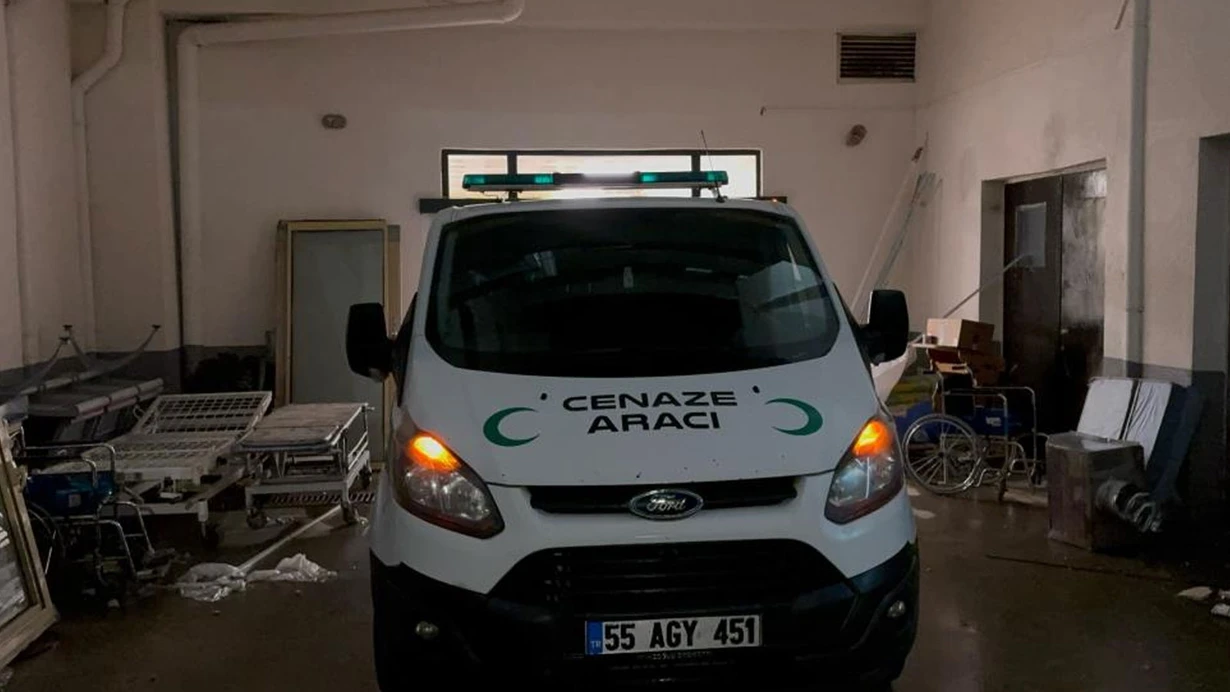 Fransa’daki Yangında Hayatını Kaybeden 3 Kardeş Rize’ye Getirildi