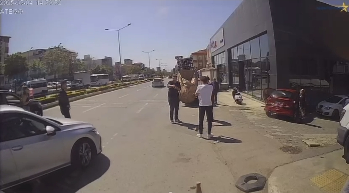 I S T A N B U L A T A S E H I R D E Y O L K E N A R I N D A Y U R 694998 205836