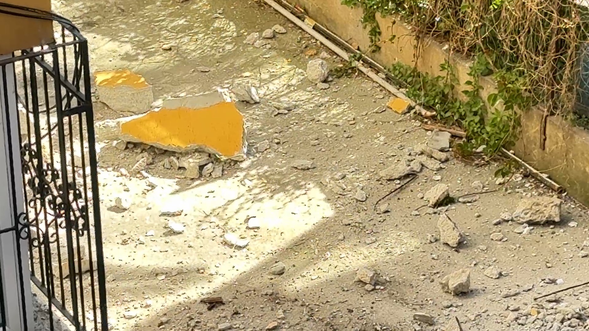 I S T A N B U L A V C I L A R D A 7 K A T L I B I N A N I N C A T 694487 205693