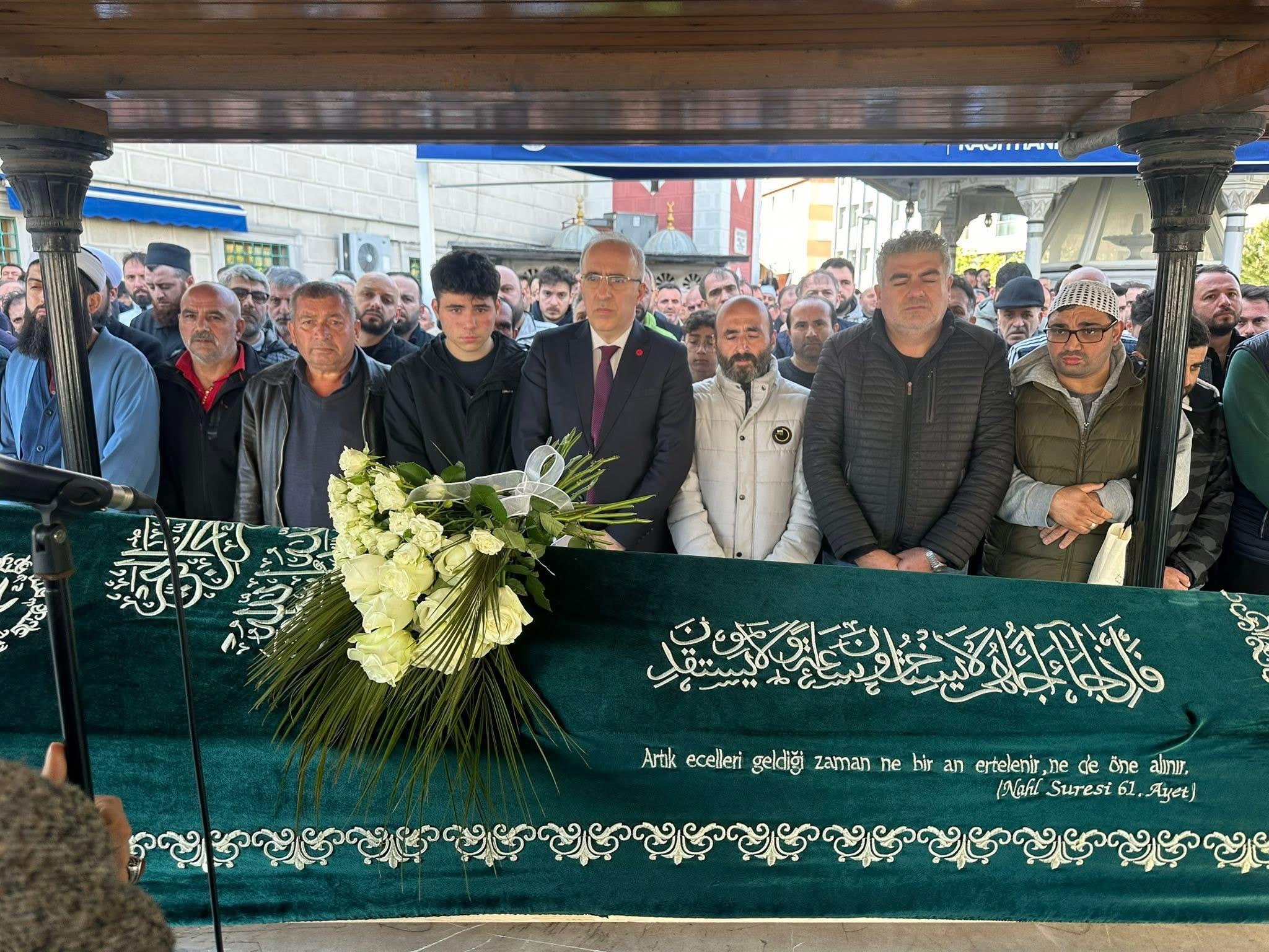 I S T A N B U L K A G I T H A N E’ D E H A L I S A H A D A K A L P 684647 202751