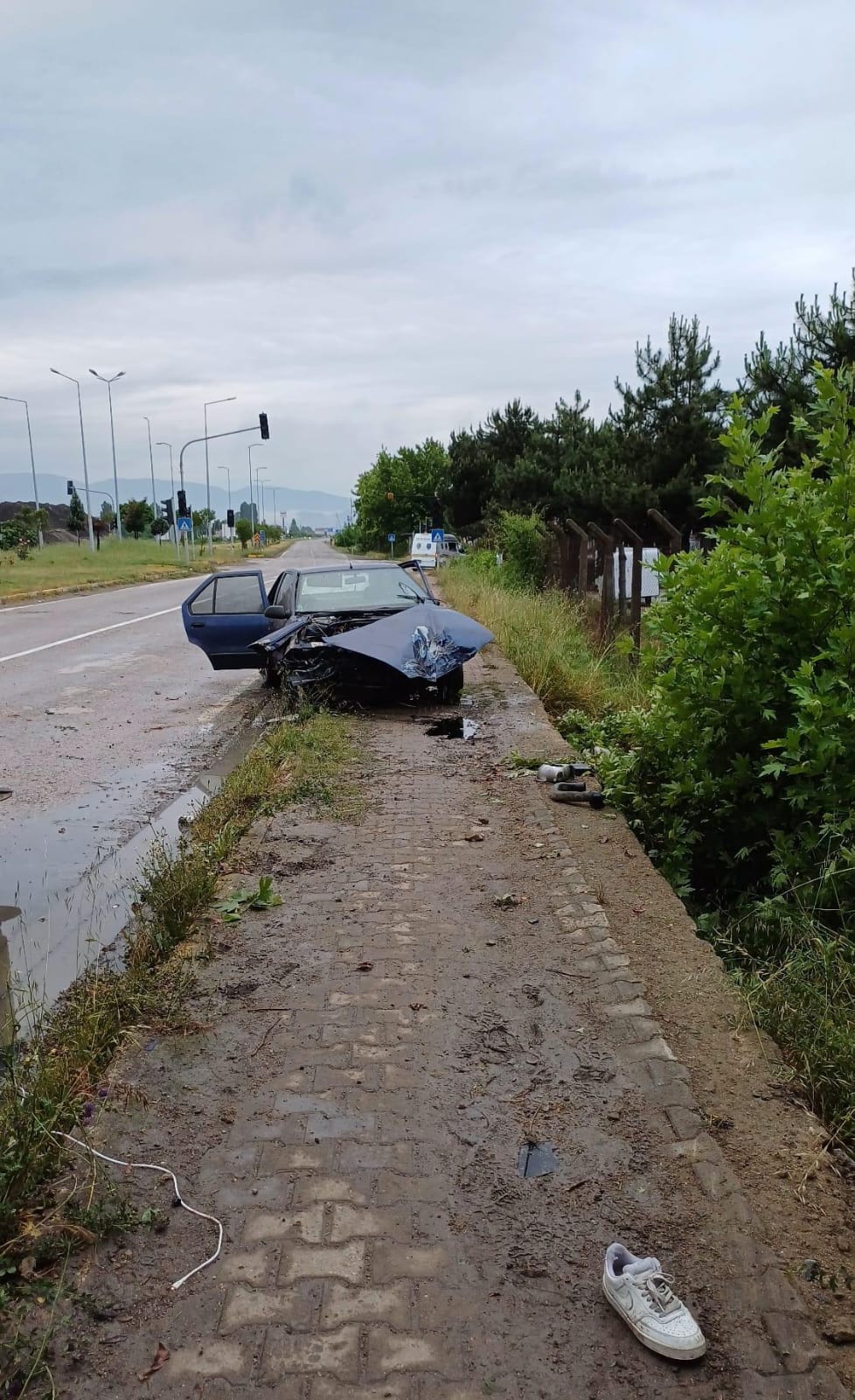 O T O M O B I L I Y L E R E F U J E C A R P A N M A K A M S O F O R U 734942 217066