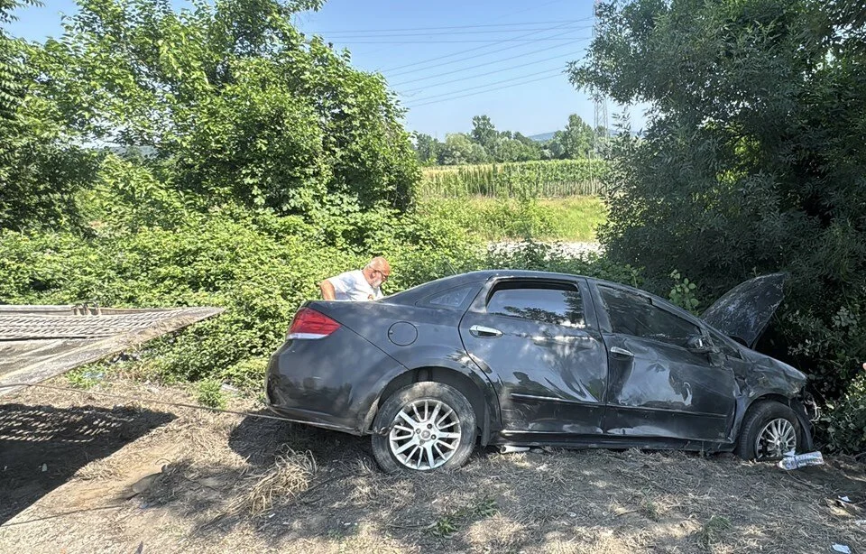 Anadolu Otoyolu'nda Otomobil Ile Tankerin Çarpıştığı Kazada 7 Kişi Yaralandı Aa