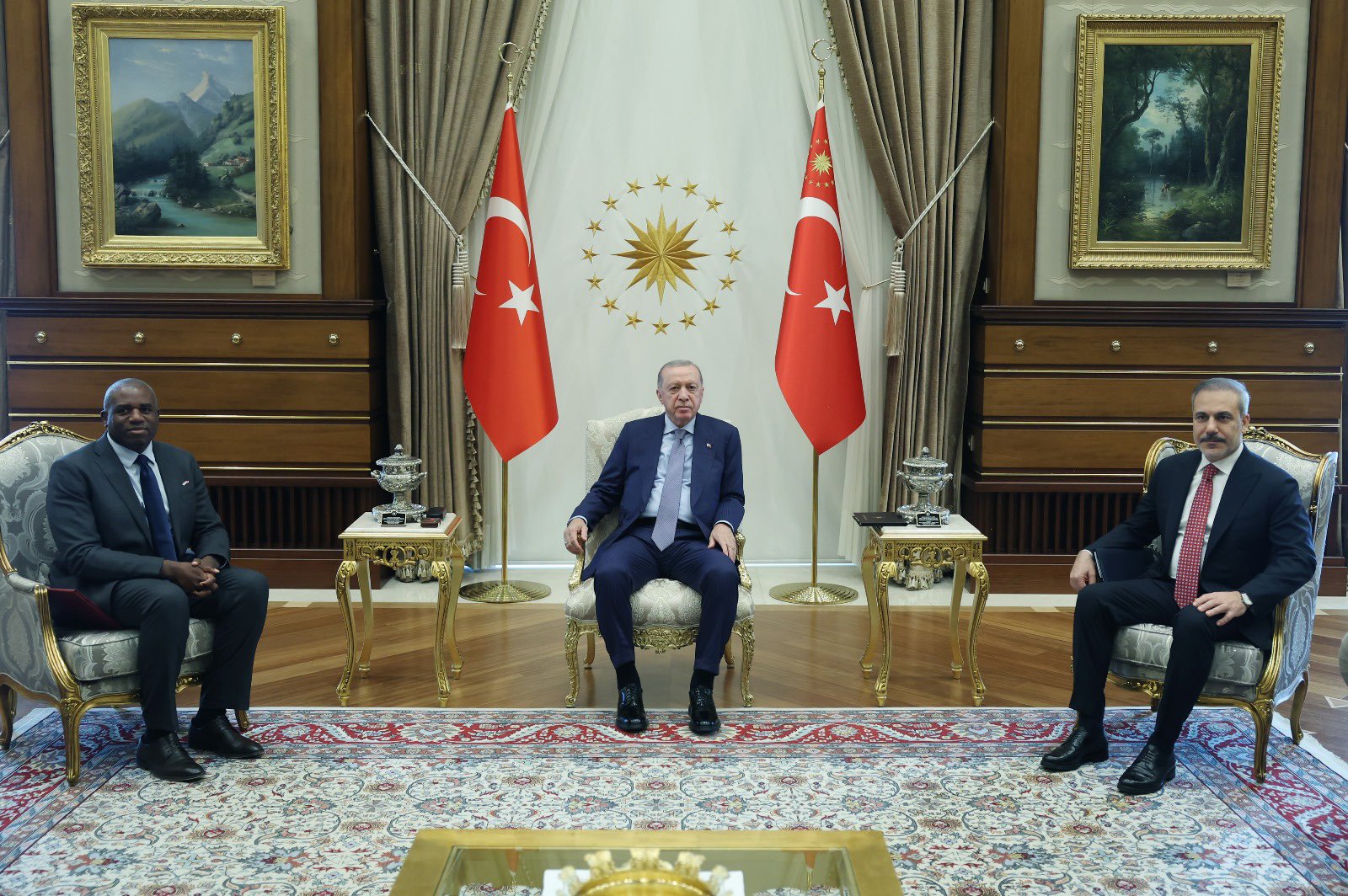 Cumhurbaşkanı Erdoğan, İngiltere Dışişleri Bakanını Kabul Etti