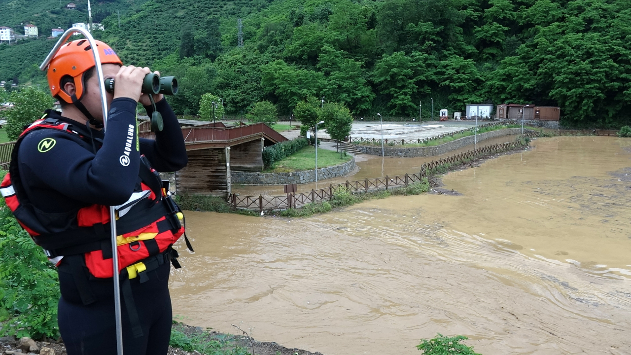 Ekonomi̇st 2025 06 04T093427.272