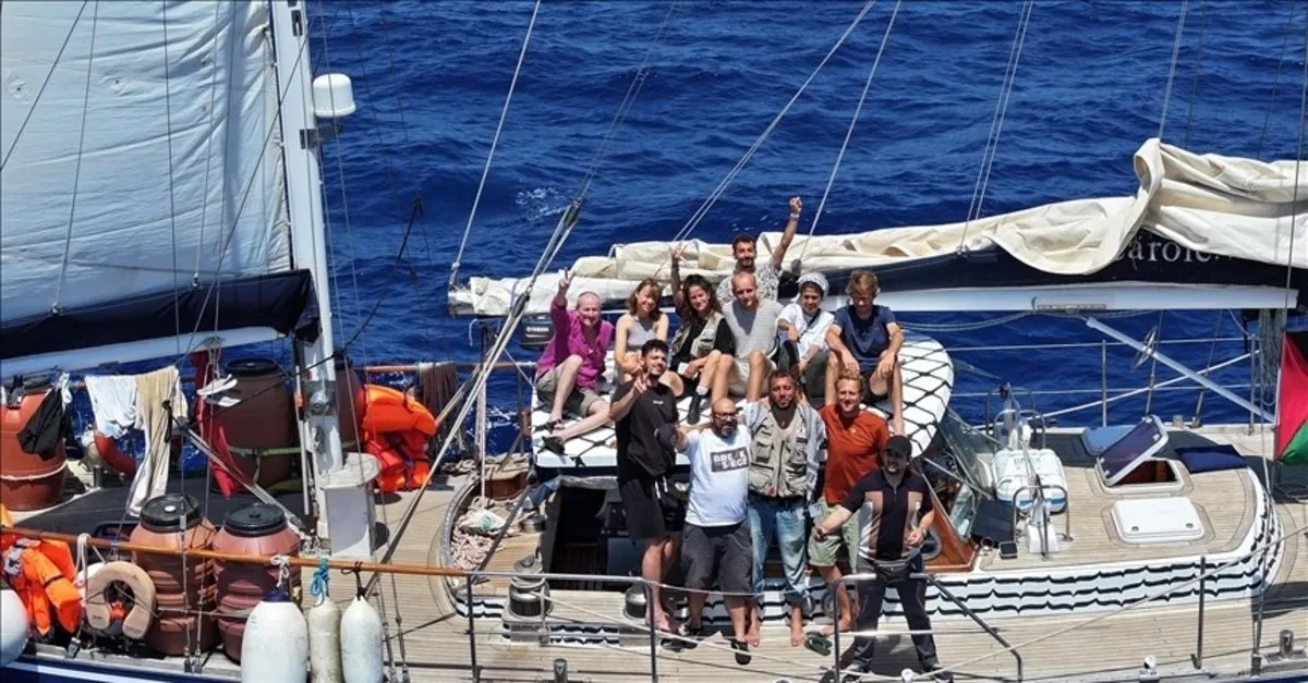 İsrail’den “Madleen” Uyarısı Aktivistler Hemen Ayrılmazsa Gözaltı Merkezine Gönderilecek2