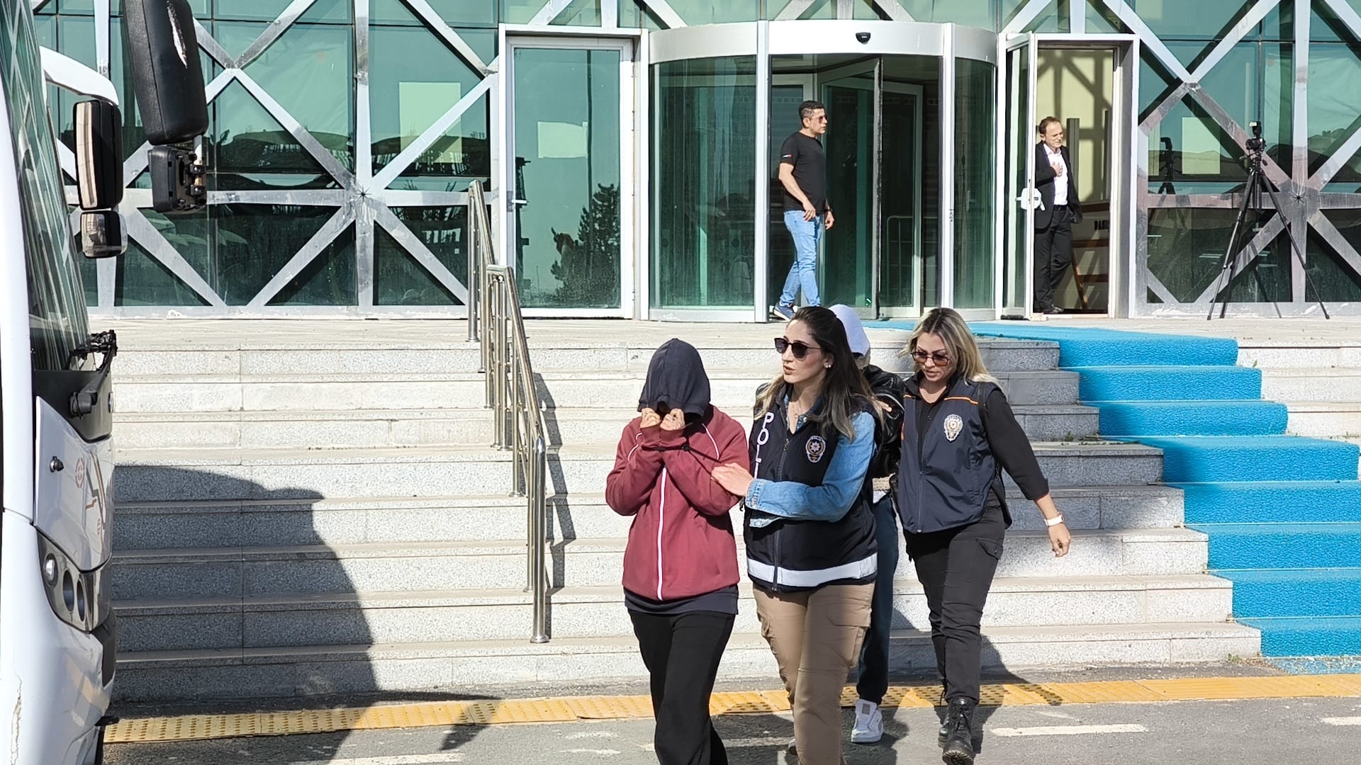 T E S E T T U R G I Y I M I S A T M A B A H A N E S I Y L E D O L A N D 749723 221244