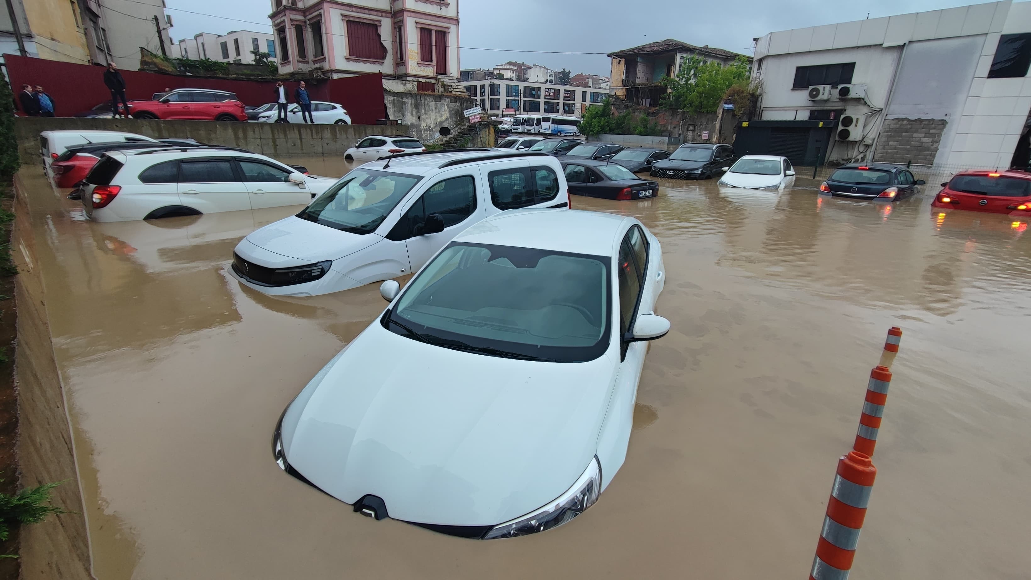 T R A B Z O N D A S E L I N I Z L E R I S I L I N I Y O R K A Y I P 749256 221145