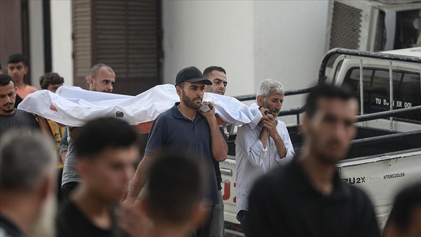 İsrail'in Gazze Şeridi'ne Saldırılarında 10 Filistinli Hayatını Kaybetti