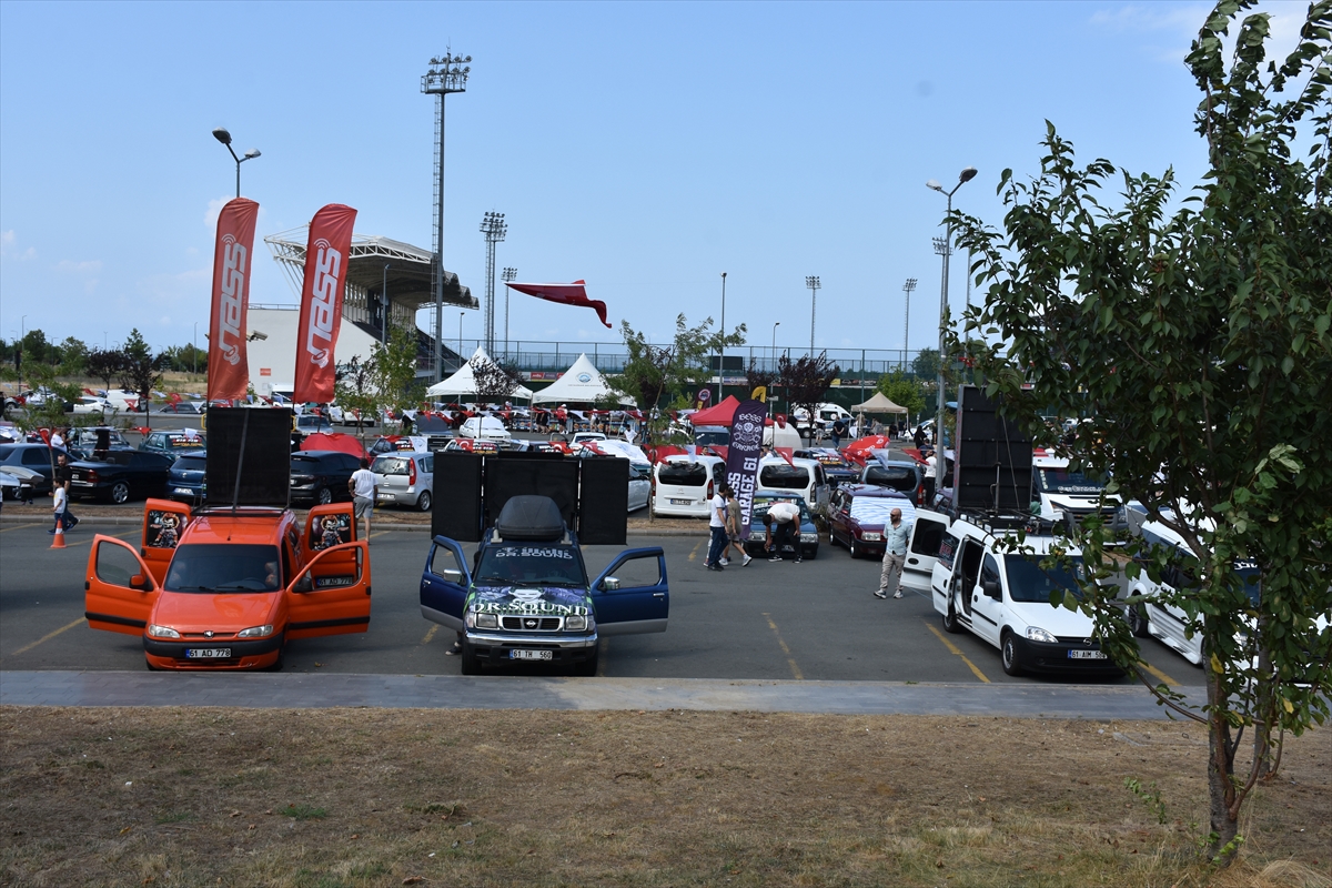 A A 20250809 38787759 38787754 M O D I F I Y E A R A C T U T K U N L A R I T R A B Z O N D A D U Z E N L E N E N F E S T I V A L D E B I R A R A Y A G E L D I