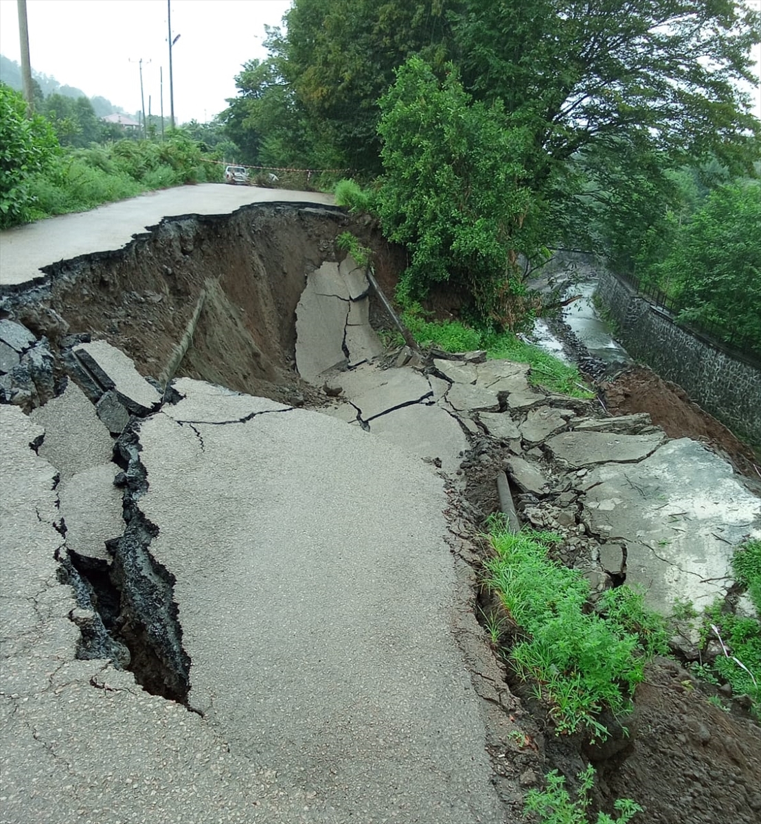 A A 20250825 38919930 38919927 A R T V I N D E H E Y E L A N N E D E N I Y L E 2 K O Y Y O L U U L A S I M A K A P A N D I