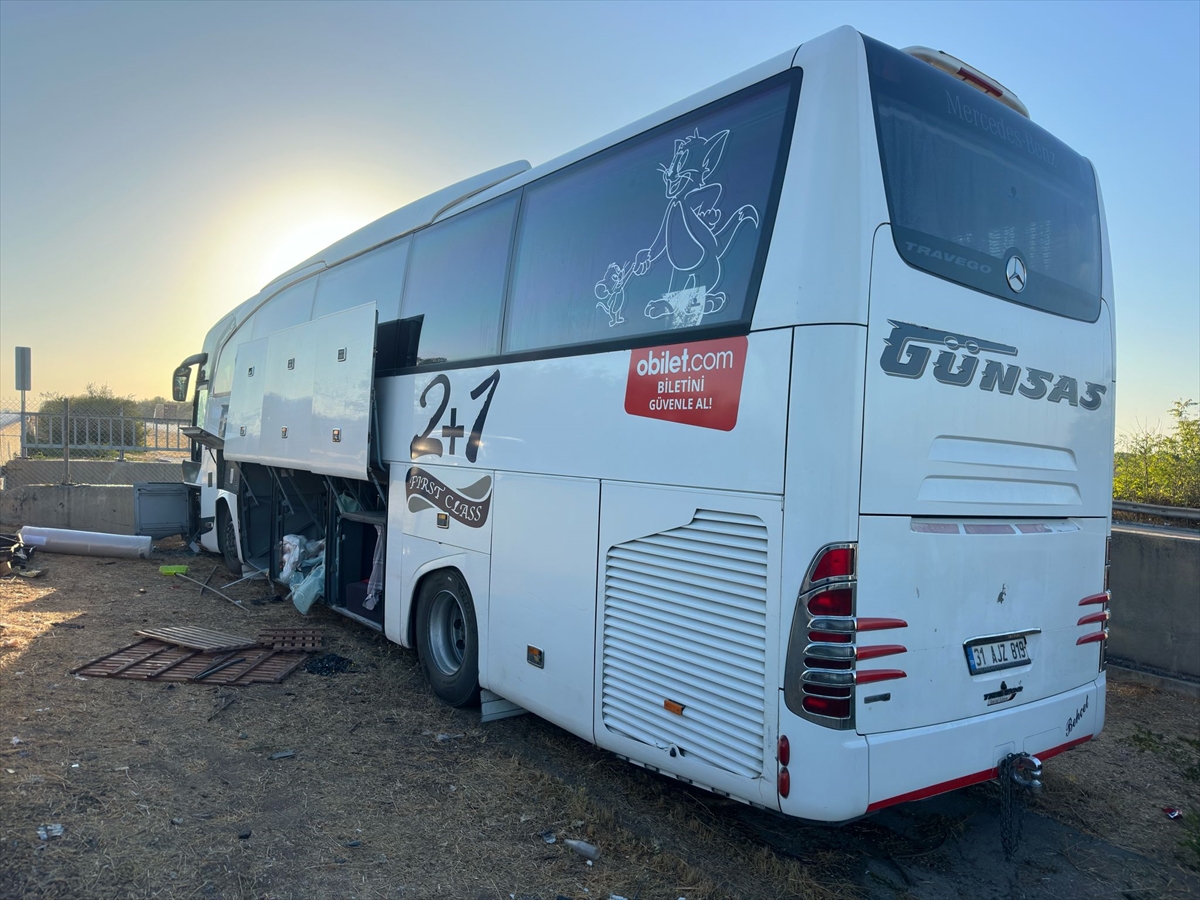 A A 20250924 39210325 39210324 M E R S I N D E R E F U J E C A R P A N Y O L C U O T O B U S U N D E K I 4 K I S I Y A R A L A N D I