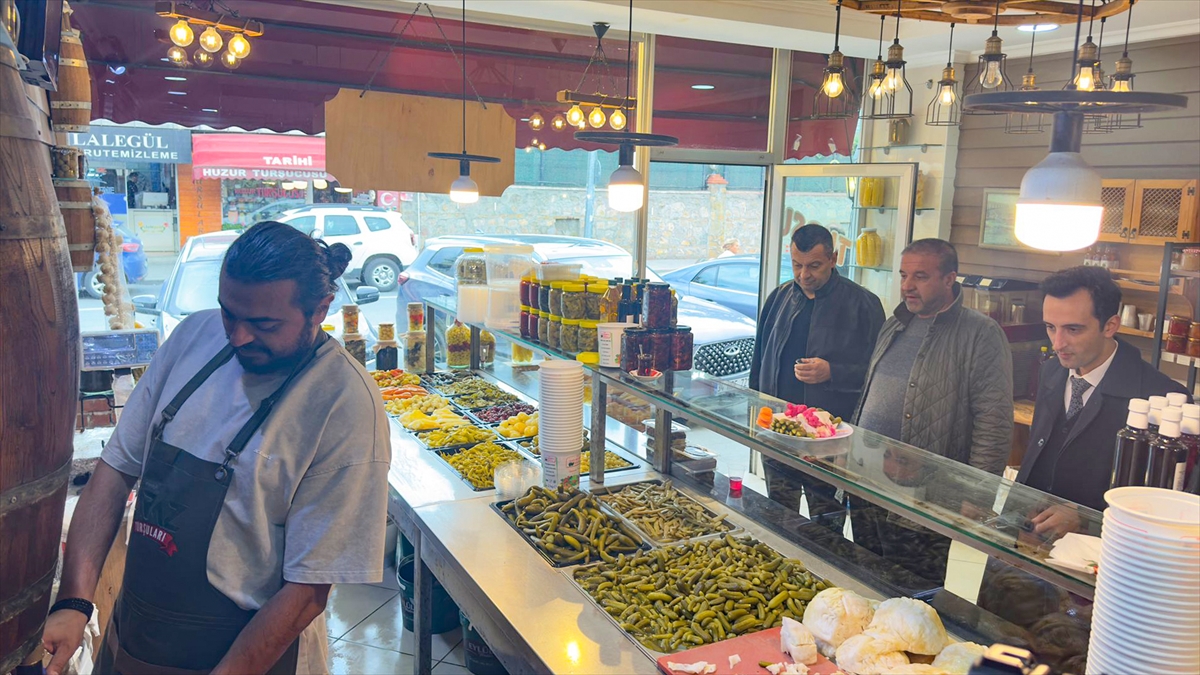 A A 20251004 39307191 39307189 S O G U K H A V A L A R L A B I R L I K T E T U R S U D U K K A N L A R I N D A H A R E K E T L I L I K A R T T I