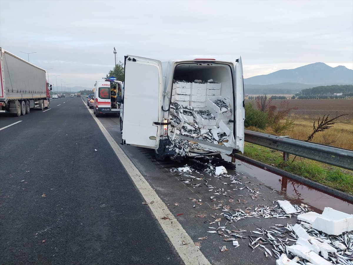 A A 20251020 39465405 39465404 I Z M I R D E Z I N C I R L E M E T R A F I K K A Z A S I N D A 1 K I S I O L D U 4 K I S I Y A R A L A N D I