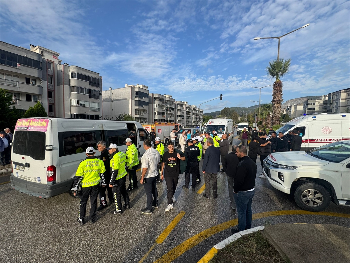 A A 20251022 39483139 39483136 A Y D I N D A I K I M I N I B U S U N C A R P I S M A S I S O N U C U 6 K I S I Y A R A L A N D I