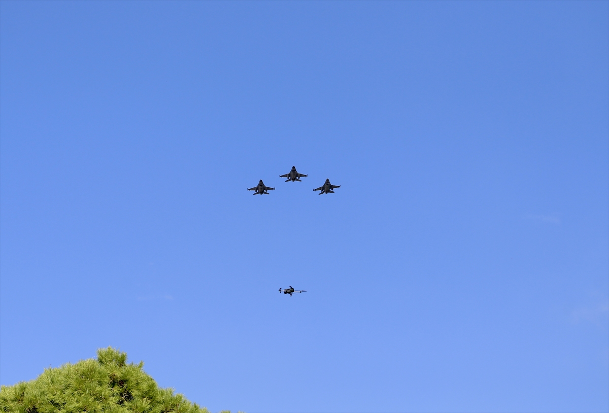 A A 20251026 39525696 39525695 F E T H I Y E D E F16 L A R G O S T E R I U C U S U Y A P T I