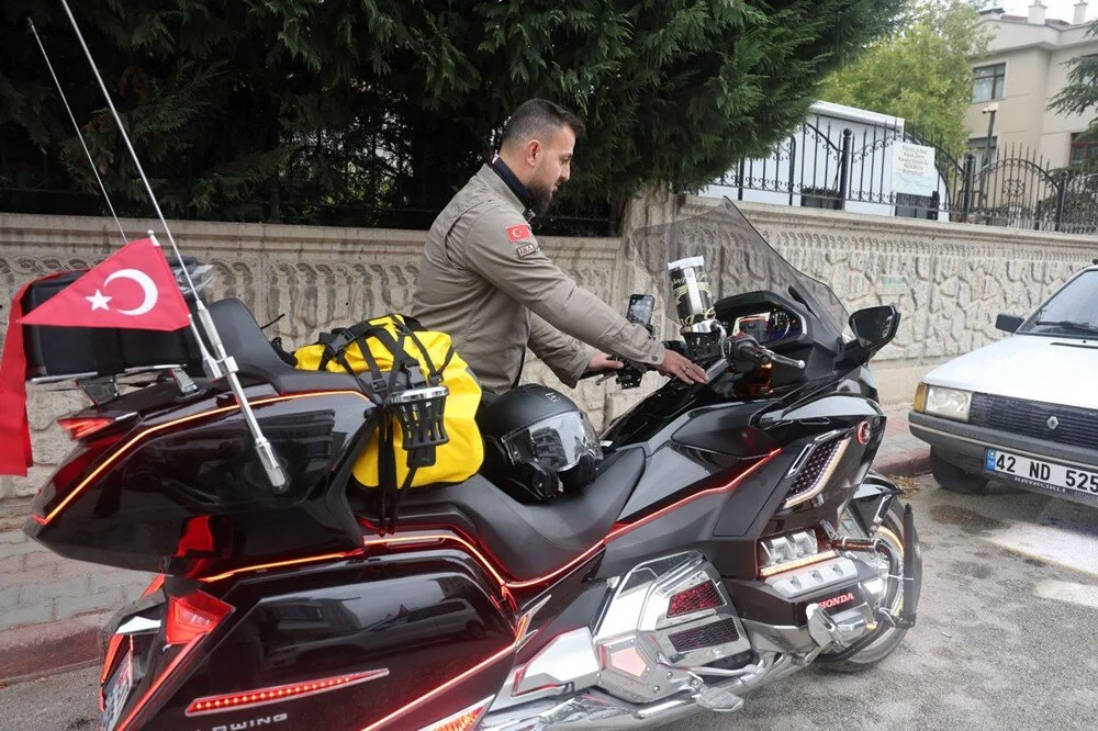 Uh Eat B D R0 W Y Bv6Mmq Pezg