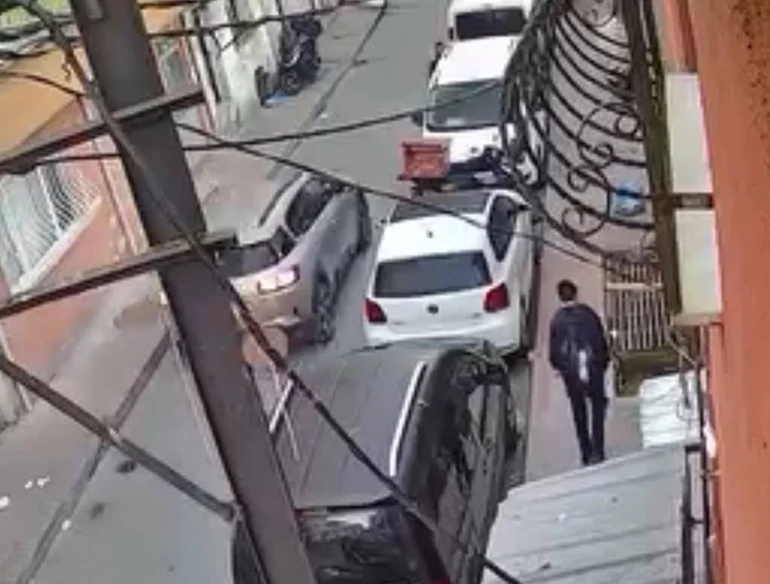 6906Ff2C56617A12Eccf789A