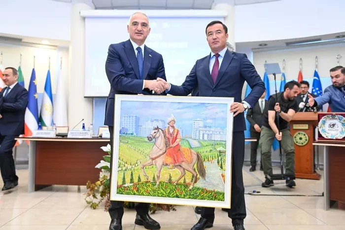 0X0 Bakan Ersoydan Digital Cag Uyarisi Gonullu Kulturel Yozlasmayi Beraberinde Getiriyor 1776174237208