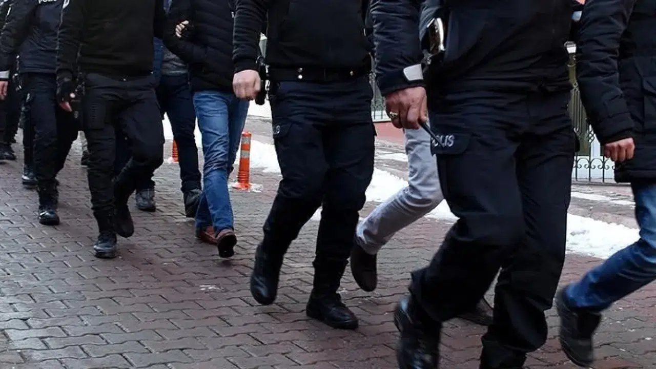 Bakırköy Cumhuriyet Başsavcılığı'ndan yeni nesil suç örgütlerine operasyon: 50 şüpheli hakkında gözaltı kararı