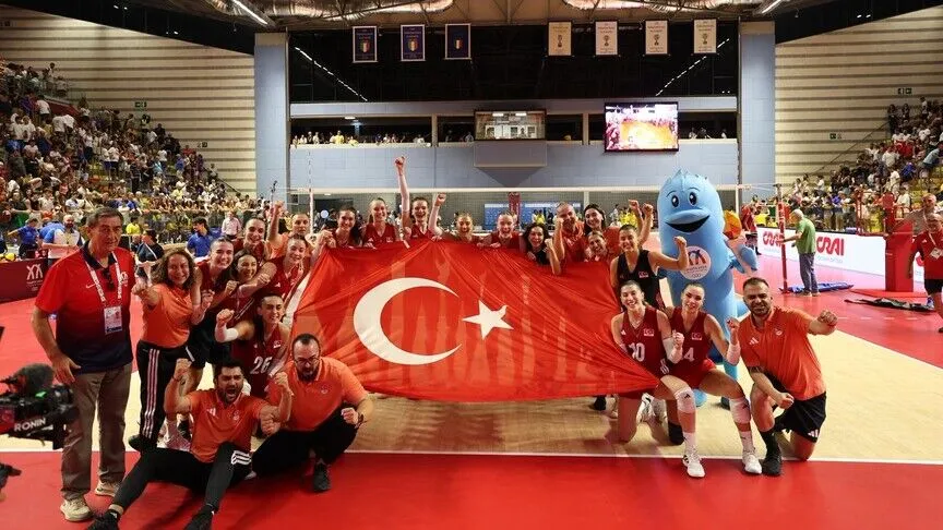 Kadın Milli Voleybol Takımı, İtalya'yı mağlup edip şampiyonluğa ulaştı