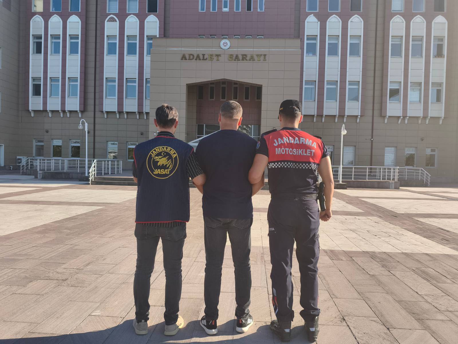 Kayıp Fadime'nin bilezikleri 19 yıl sonra odunlukta çıktı