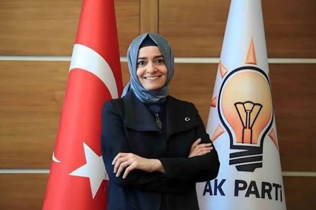 Fatma Betül Sayan Kaya AK Parti’den ihraç edildi: Parti üyeliğini iptal etti!